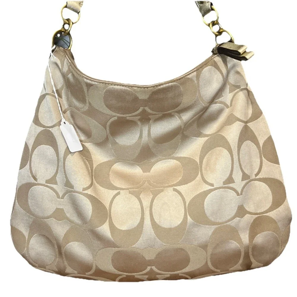 COACH (2012) Y2K Poppy Khaki Daisy Pop C Applique HOBO Shoulder Bag Hobo Boho